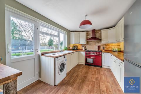 293 Carter Drive, Romford, RM5 2TT
