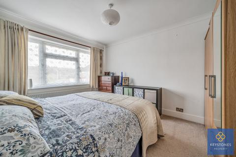 293 Carter Drive, Romford, RM5 2TT