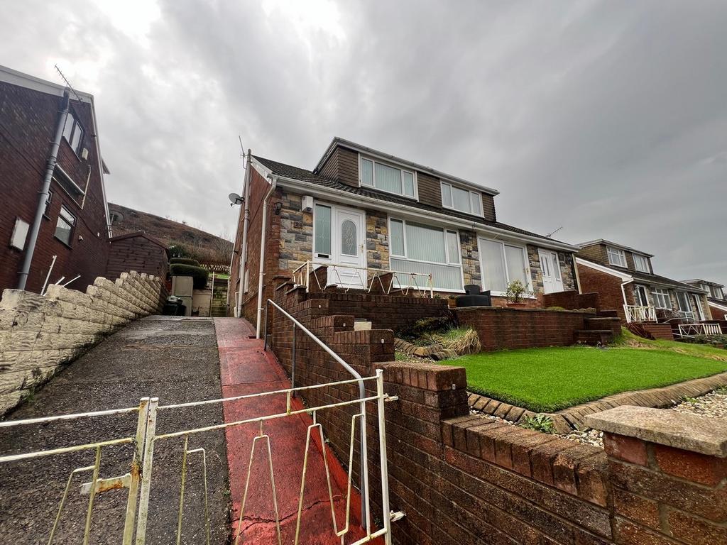 Kimberley Way Porth Porth 3 bed semidetached bungalow for sale £