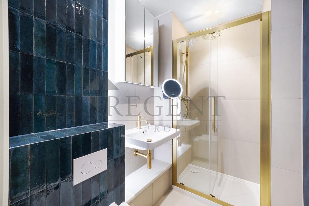 Main en-suite