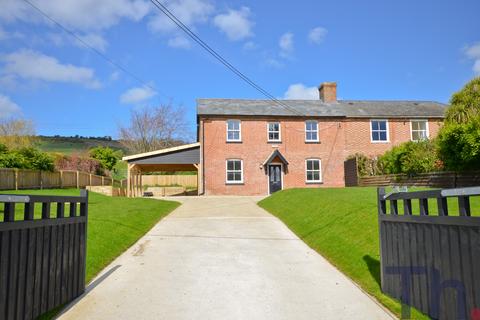 3 bedroom semi-detached house for sale, Main Road, Newport PO30