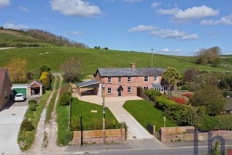 3 bedroom semi-detached house for sale, Main Road, Newport PO30