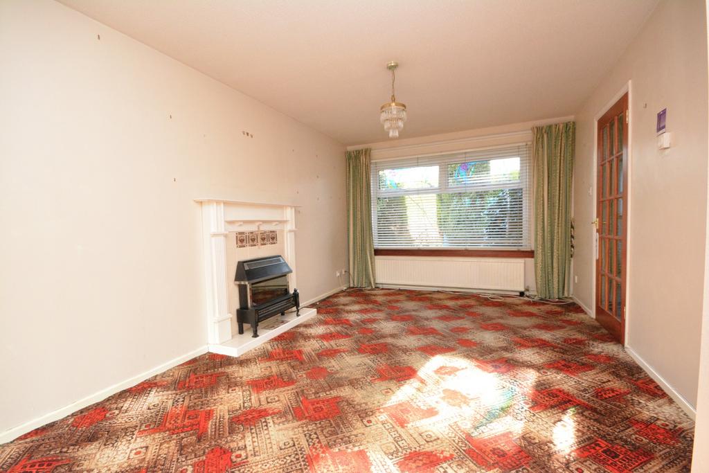 Dunrobin Avenue, Stenhousemuir, Larbert, Stirlingshire, FK5 4UP 3 bed