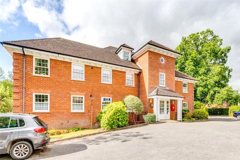 2 bedroom flat for sale, Asquith House, Guessens Road, Welwyn Garden City, Hertfordshire, AL8