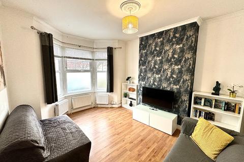 3 bedroom terraced house for sale, Ceres Road, Plumstead, London, SE18 1HP