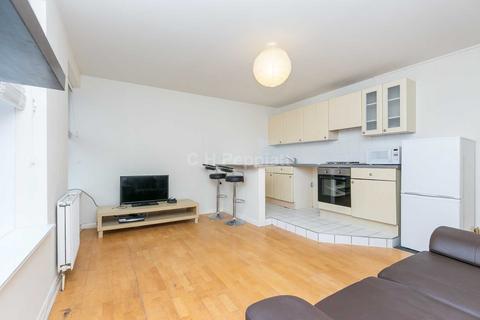 2 bedroom apartment to rent, Crewys Road, Childs Hill, NW2
