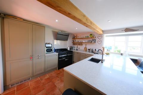 5 bedroom detached house for sale - Church Lane, Redmile