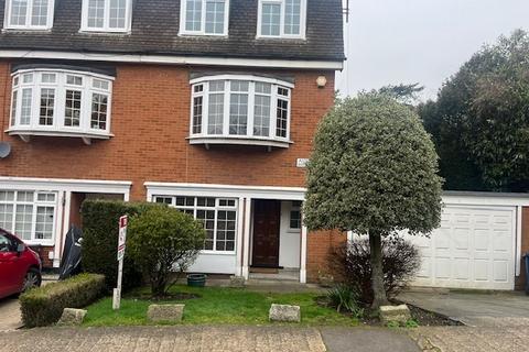 4 bedroom end of terrace house to rent - Mill Hill, NW7