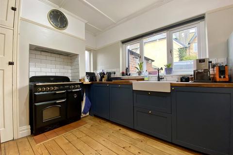 5 Burncroft, Hexham, NE46 2EN