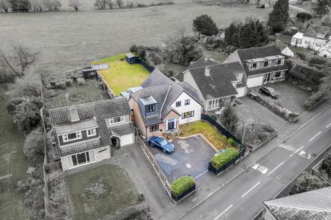 4 bedroom detached house for sale, Lemsford Village, Lemsford, Welwyn Garden City, Hertfordshire, AL8