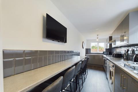 1 bedroom in a house share to rent, 97 Sapling Road, Bolton, BL3