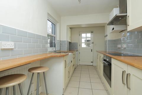 2 bedroom end of terrace house for sale, Stone Street, Westenhanger, CT21