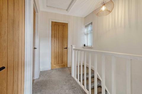 23 Denbigh Close, Hornchurch, RM11 3EA