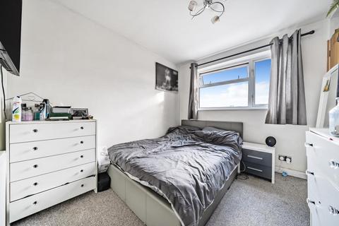 1 bedroom terraced house for sale - Burwell Meadow,  Witney,  OX28