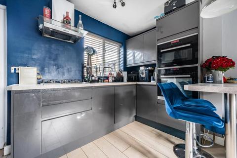 196 Burwell Meadow, Witney, OX28 5JJ