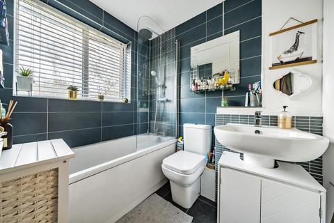 196 Burwell Meadow, Witney, OX28 5JJ