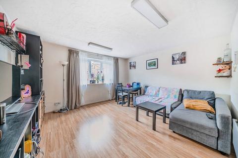 1 bedroom flat for sale, Evelyn Denington Road, Beckton, London, E6