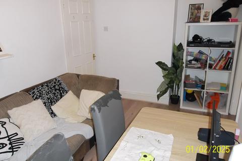 1 bedroom flat to rent, Felix Road
