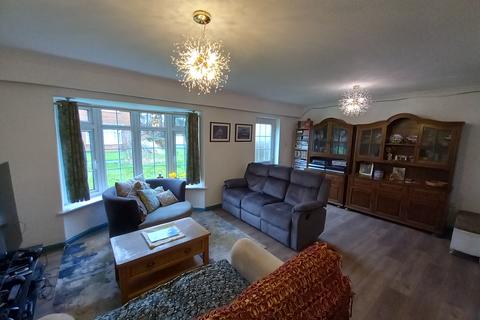3 bedroom terraced house for sale, Glantraeth, Bangor LL57