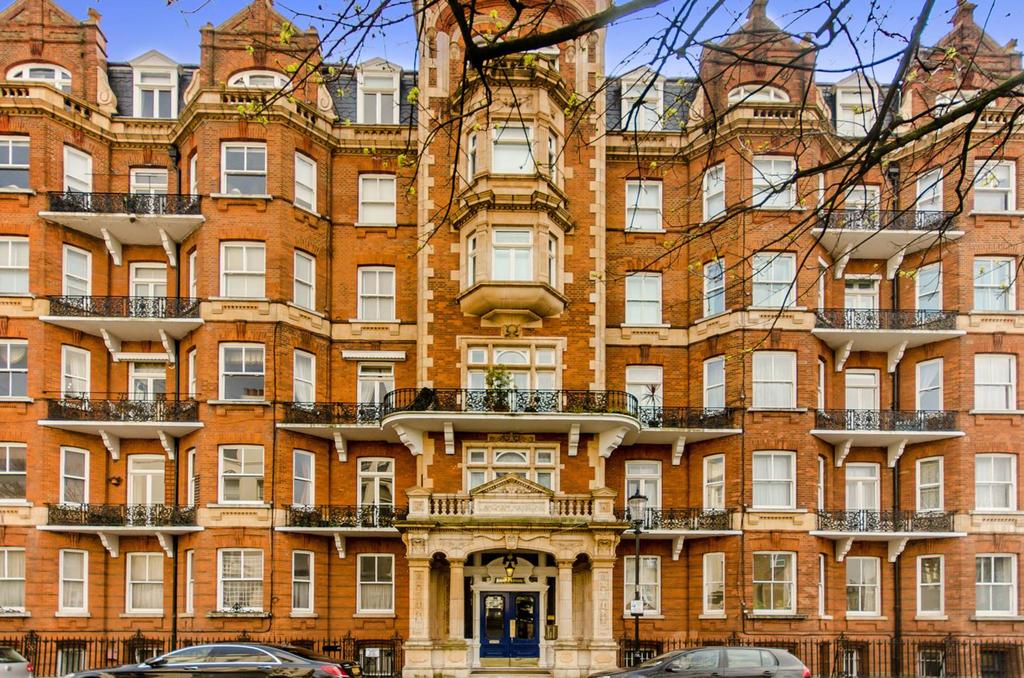 Earls Court Square, Earls Court... 2 bed flat for sale £1,000,000