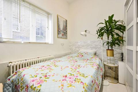 2 bedroom flat for sale, Finborough Road, Chelsea, London, SW10