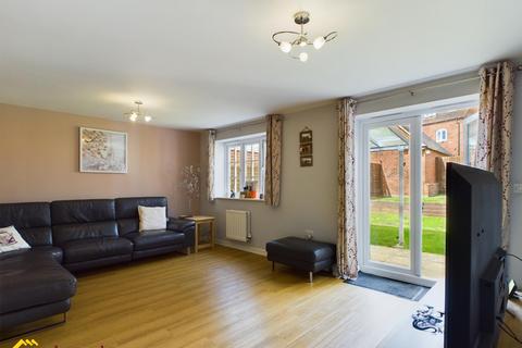 4 bedroom townhouse for sale, Millers Way , Middleton Cheney OX17