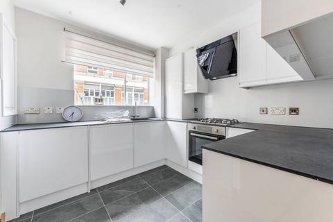 2 bedroom flat to rent, Fulham Road, South Kensington, London, SW10