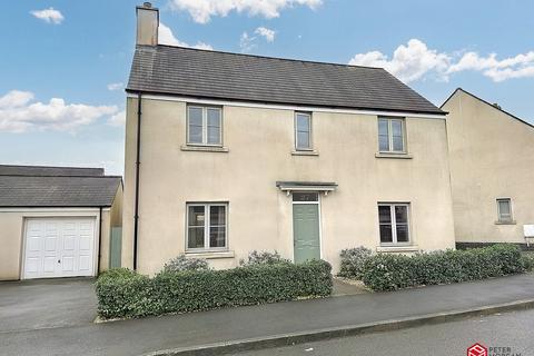 4 bedroom detached house for sale - Heathland Way, Llandarcy, Neath, Neath Port Talbot. SA10 6FT