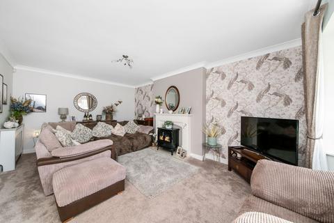 5 bedroom detached house for sale, Wood Street, South Hiendley, S72