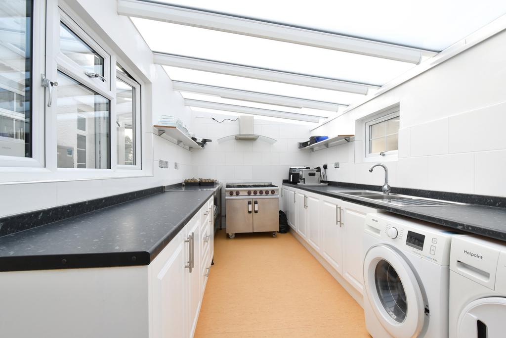 Utility room, utility