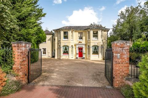 5 bedroom detached house to rent, Botley, Southampton SO30