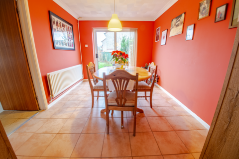 9 Caldbeck Close, Gunthorpe, Peterborough, PE4 7NE