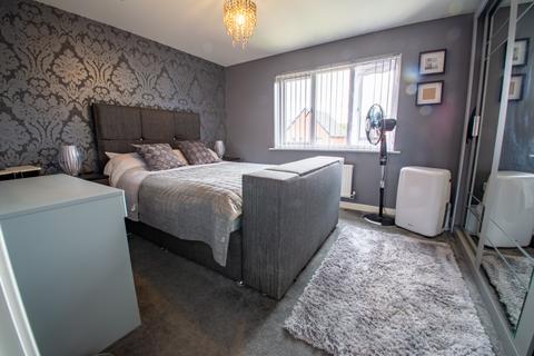 25 Draper Road, Peterborough, PE4 7ER