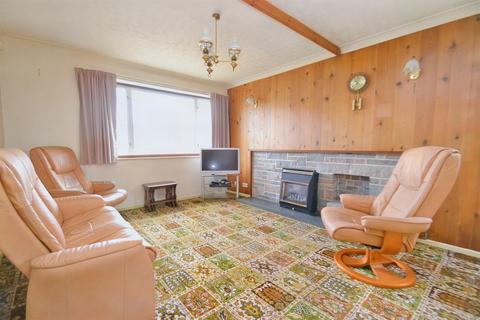 49 Lancaster Drive, Broadstone, BH18 9EH