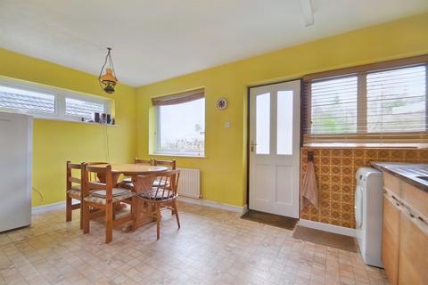 49 Lancaster Drive, Broadstone, BH18 9EH