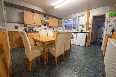 32 Belsize Avenue, Peterborough, PE2 9JA