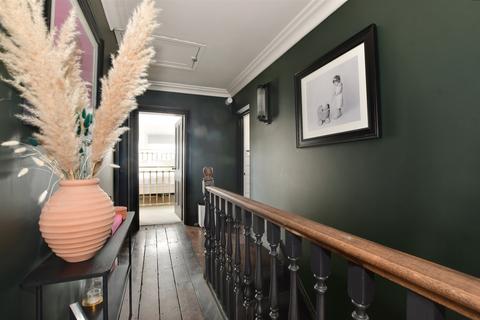 33 Chapel Road, Epping, CM16 5DS