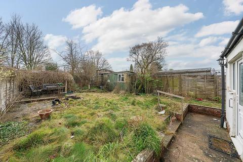3 bedroom semi-detached house for sale - Banbury,  Oxfordshire,  OX16