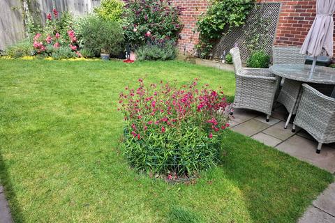 2 Briscoe Way, Framlingham, Woodbridge, IP13 9JZ