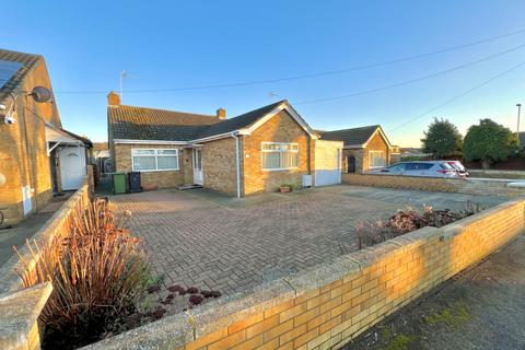 3 bedroom detached bungalow for sale - Stanground, Peterborough PE2