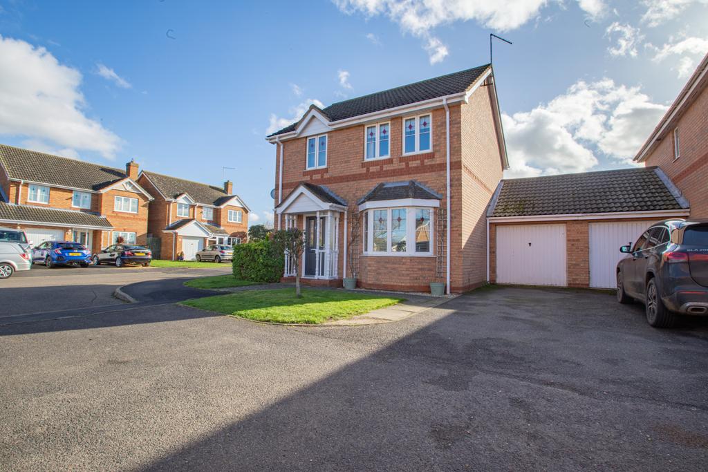 Eastrea, Peterborough PE7 3 bed detached house for sale £290,000