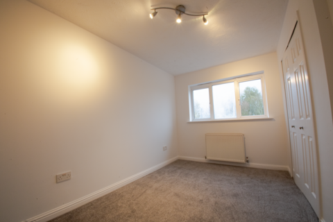 28 Brodsworth Road, Stanground, Peterborough, PE2 8XF