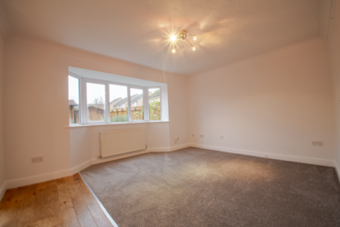 28 Brodsworth Road, Stanground, Peterborough, PE2 8XF