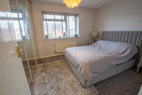 17 Beeston Drive, Stanground, Peterborough, PE2 8UH