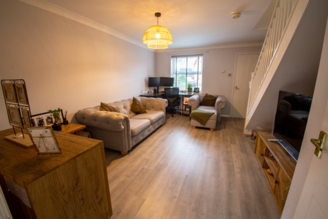 17 Beeston Drive, Stanground, Peterborough, PE2 8UH