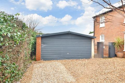 3 bedroom detached house for sale, Chapel Road, Epping, Essex