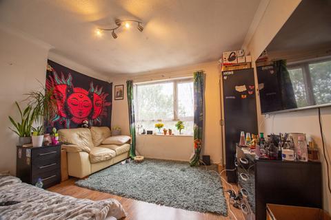29 Thistle Drive, Peterborough, PE2 8HU