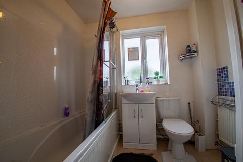 29 Thistle Drive, Peterborough, PE2 8HU