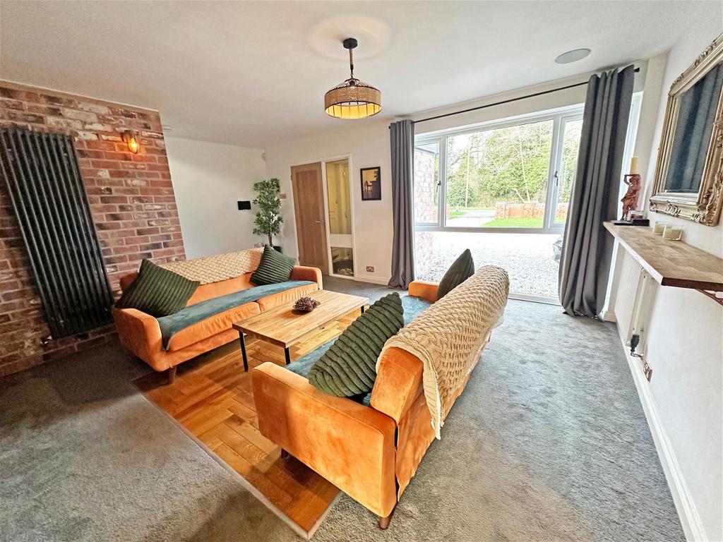 Hollywood Lane, Hollywood, B47 5PT 5 bed detached house for sale £595,000