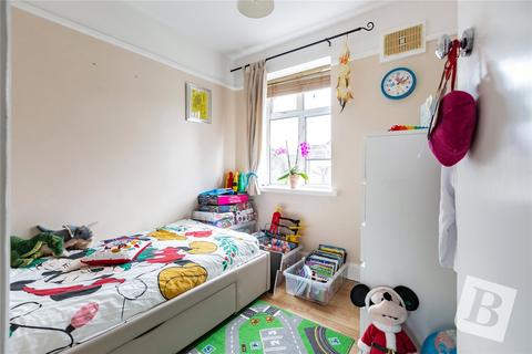 4 Geddy Court, Romford, RM2 6BE